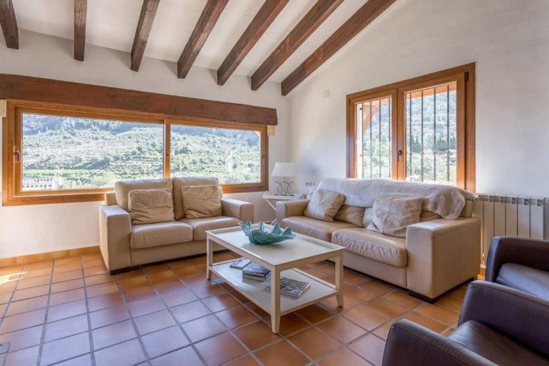 Sale - Finca / Country Property -
La Llosa de Camacho