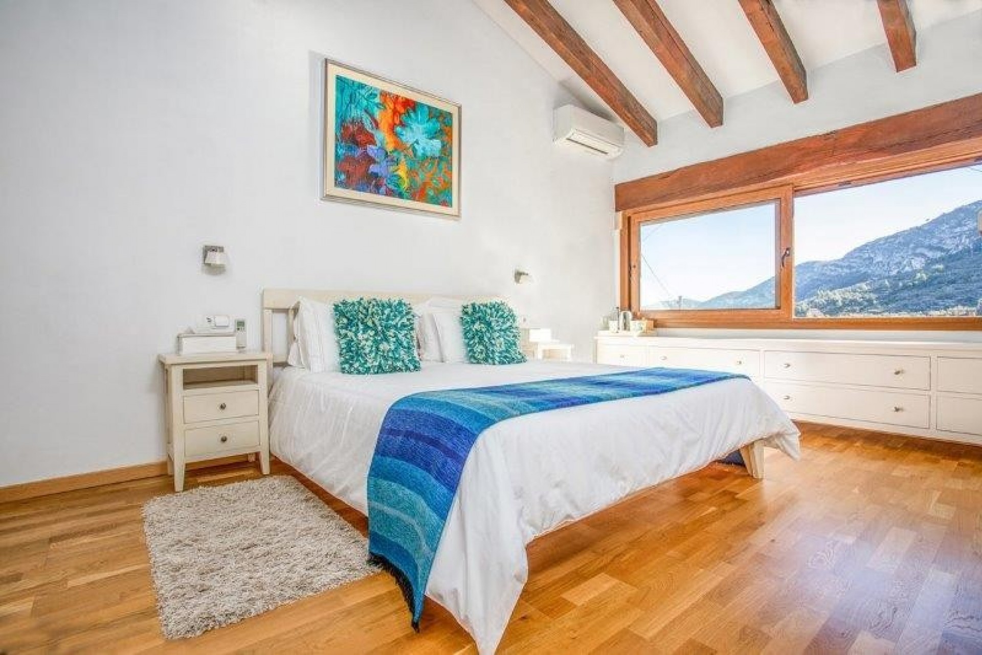 Sale - Finca / Country Property -
La Llosa de Camacho