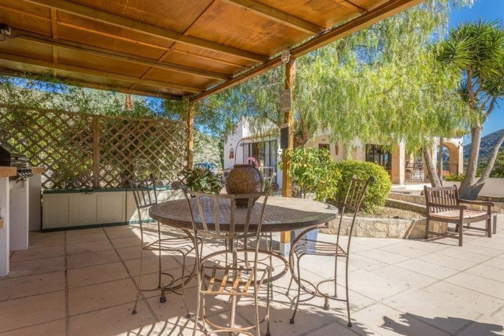 Sale - Finca / Country Property -
La Llosa de Camacho