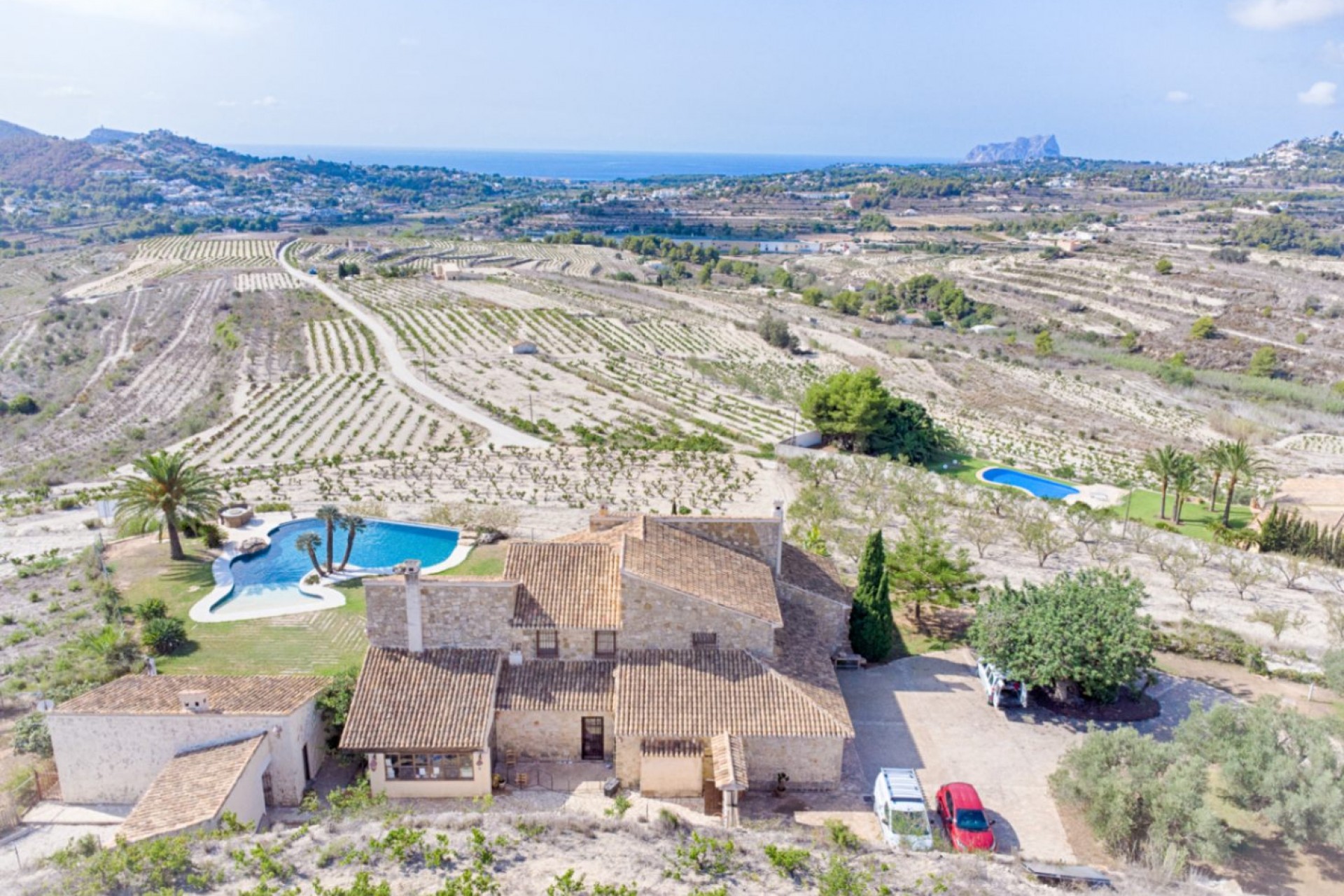 Sale - Finca / Country Property -
Moraira