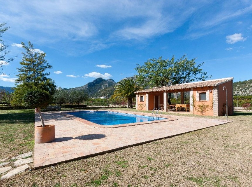 Sale - Finca / Country Property -
Rafol de Almunia