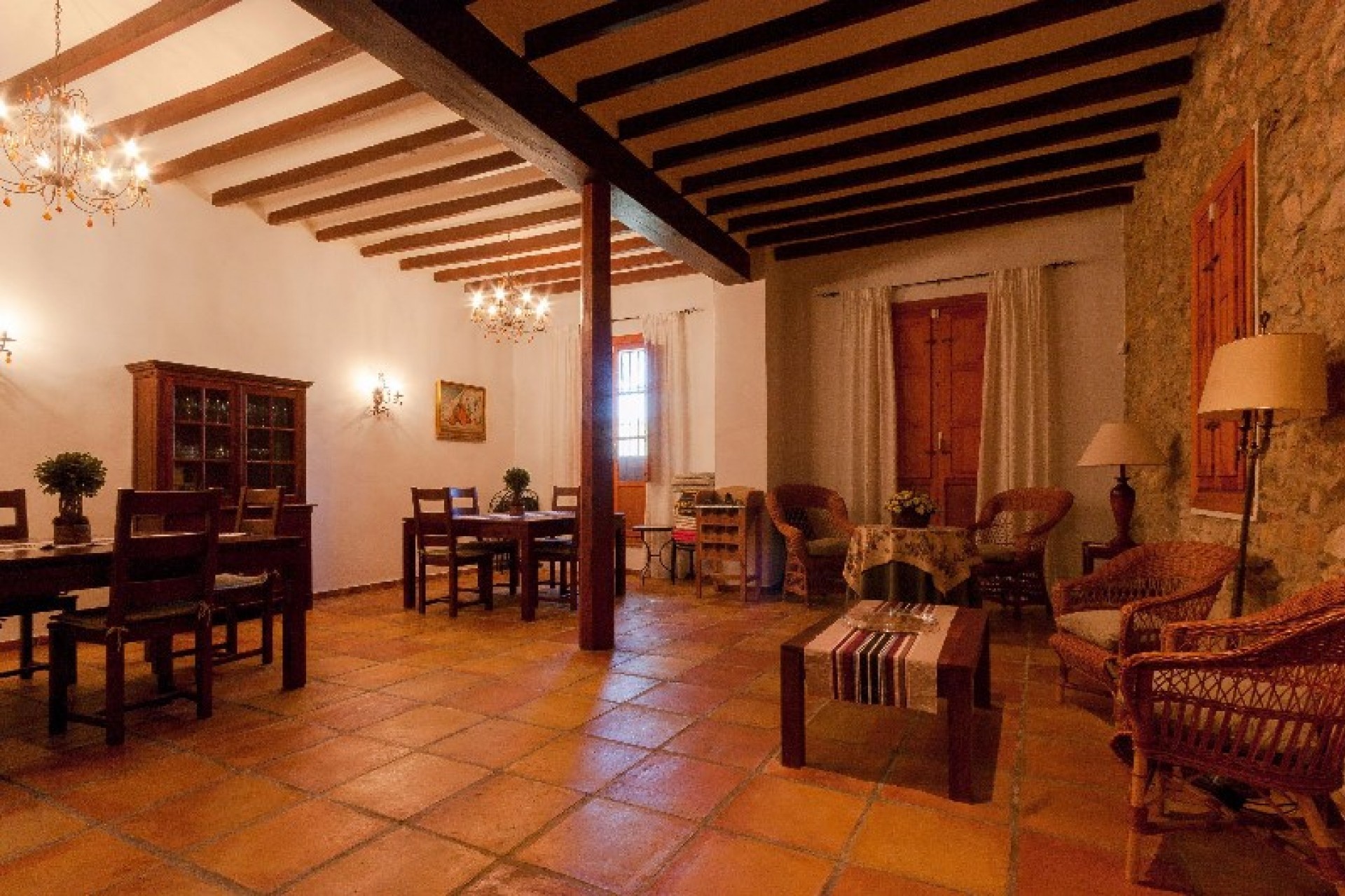 Sale - Finca / Country Property -
Rafol de Almunia