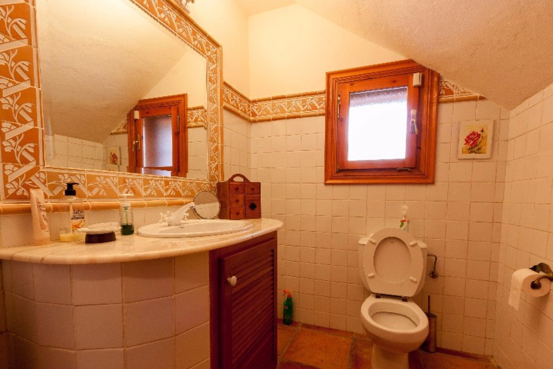 Sale - Finca / Country Property -
Rafol de Almunia