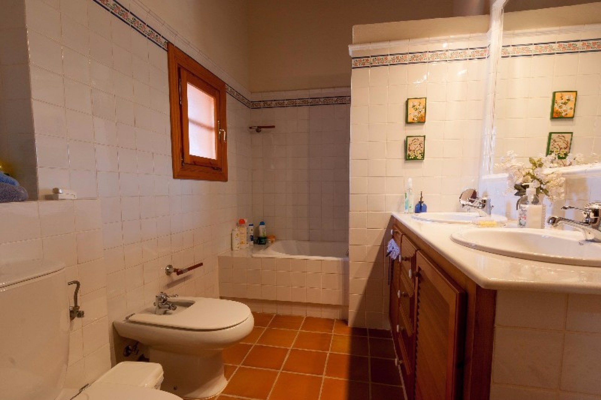 Sale - Finca / Country Property -
Rafol de Almunia