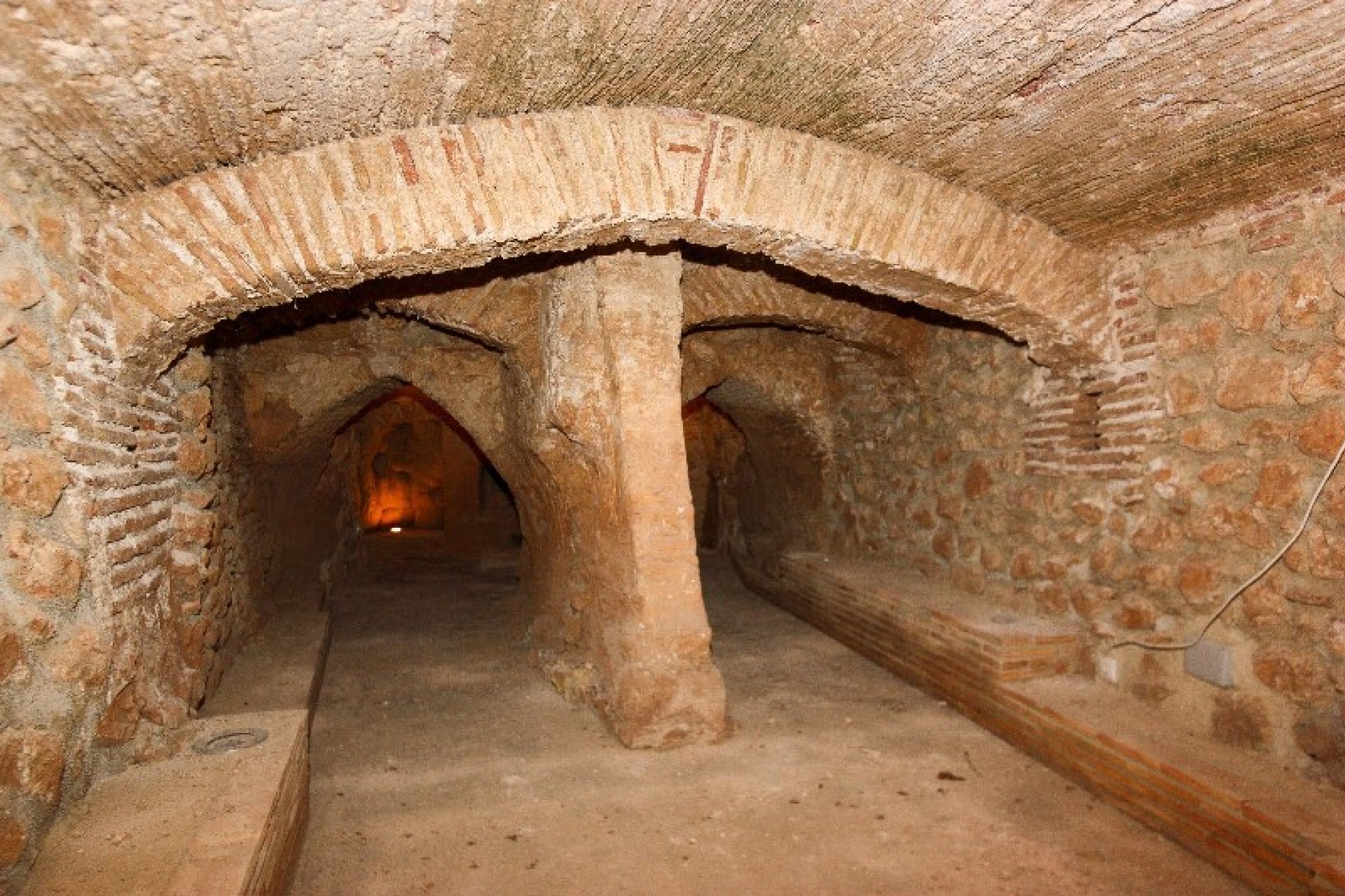 Sale - Finca / Country Property -
Rafol de Almunia