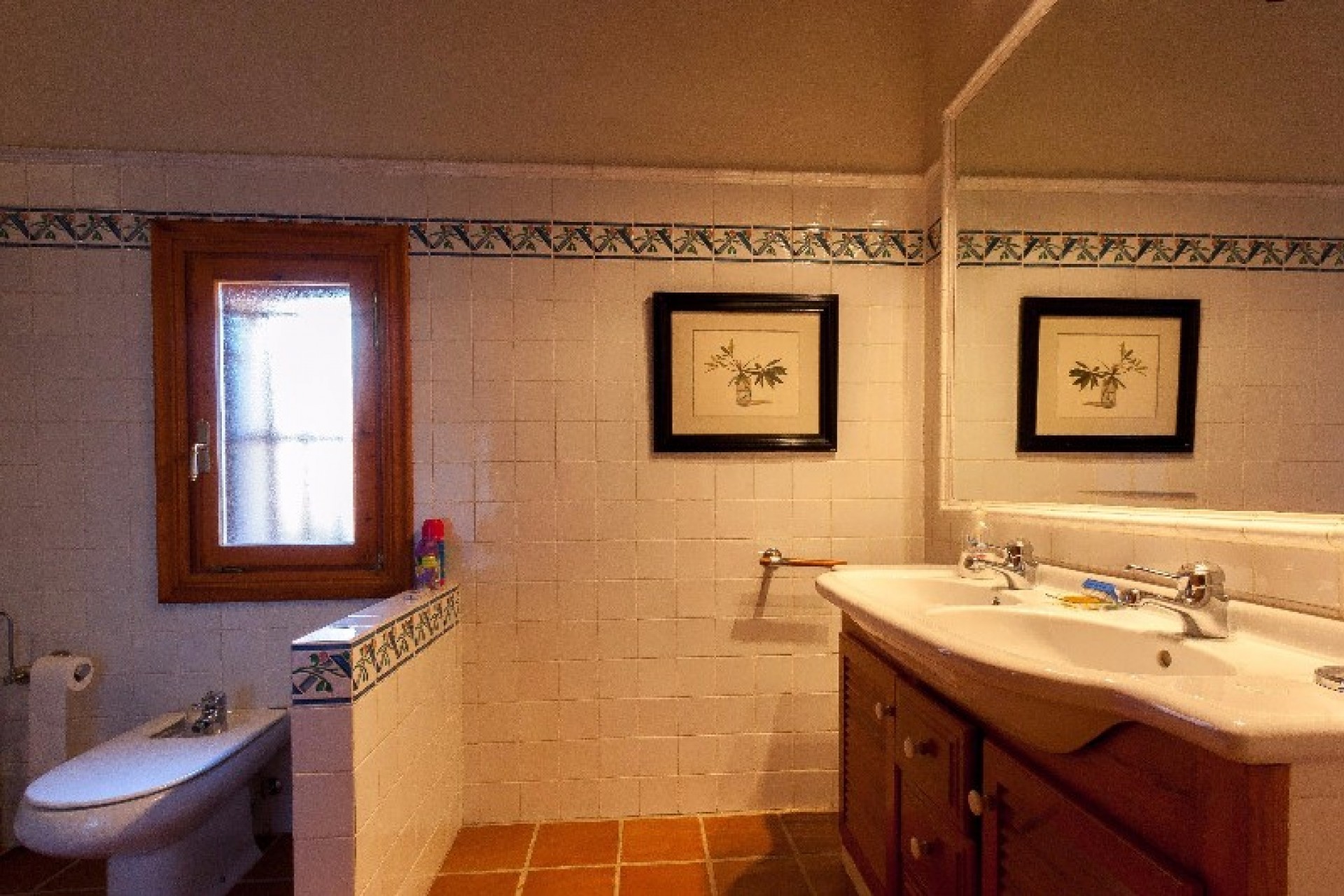 Sale - Finca / Country Property -
Rafol de Almunia