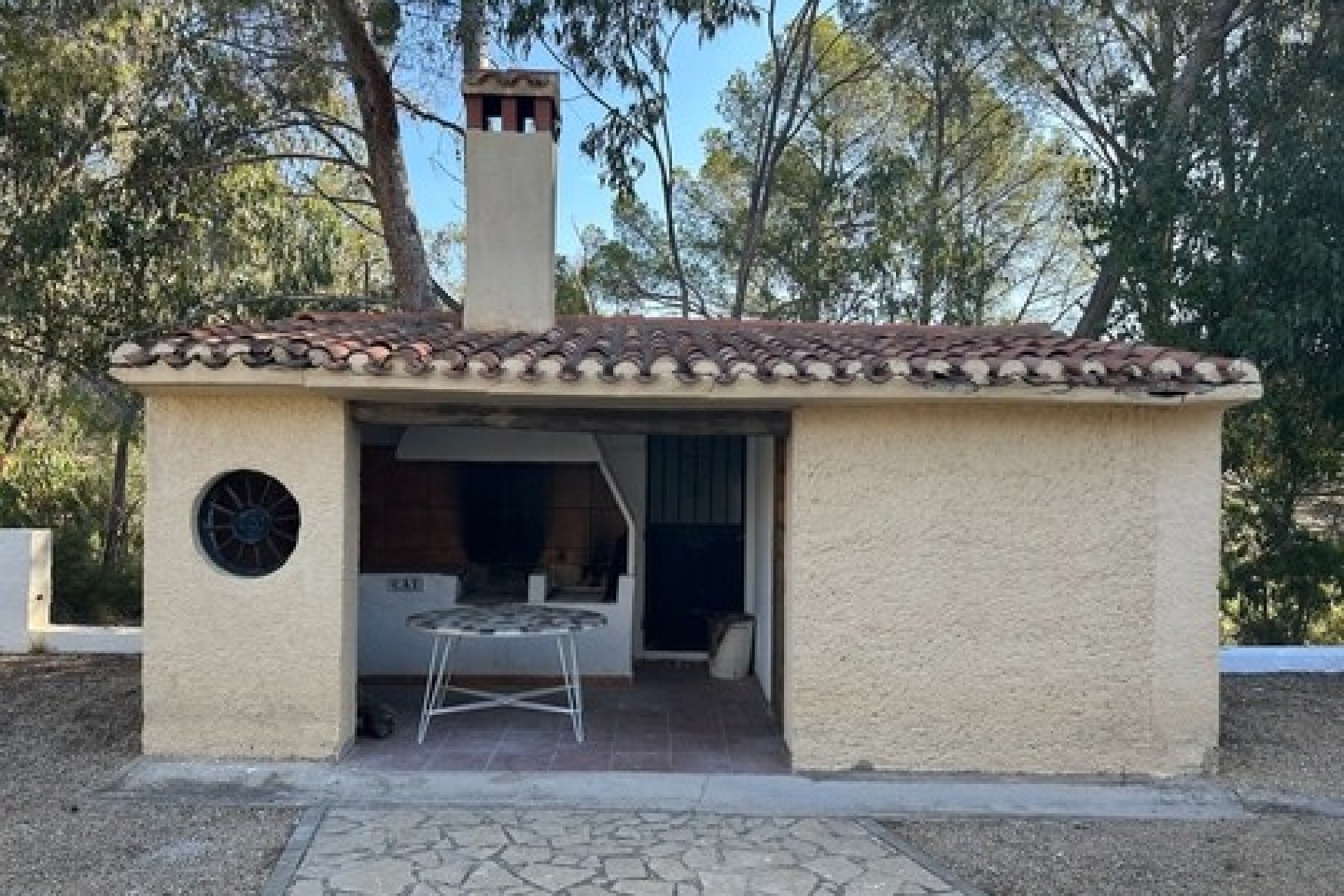 Sale - Finca / Country Property -
Relleu