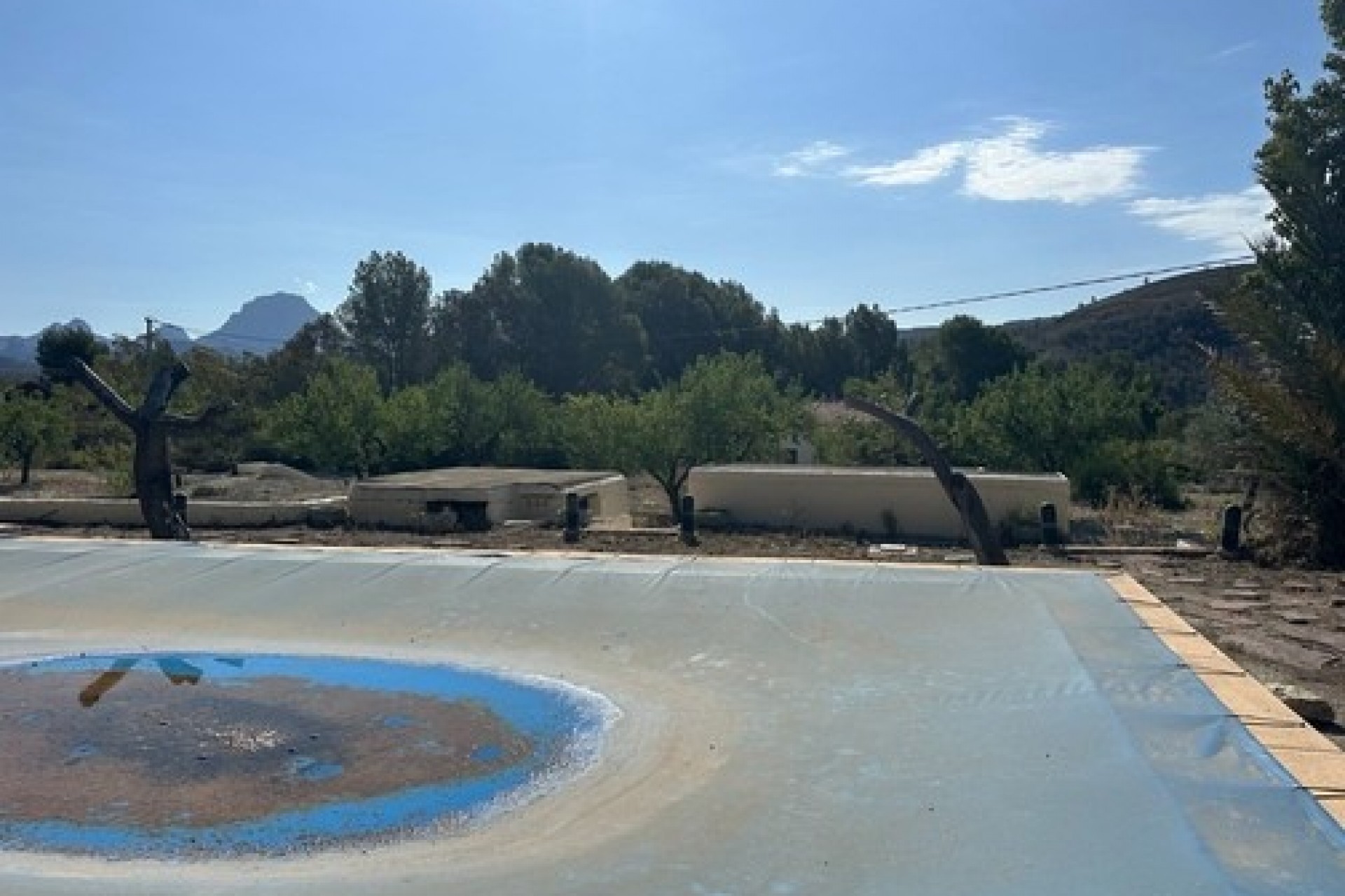 Sale - Finca / Country Property -
Relleu