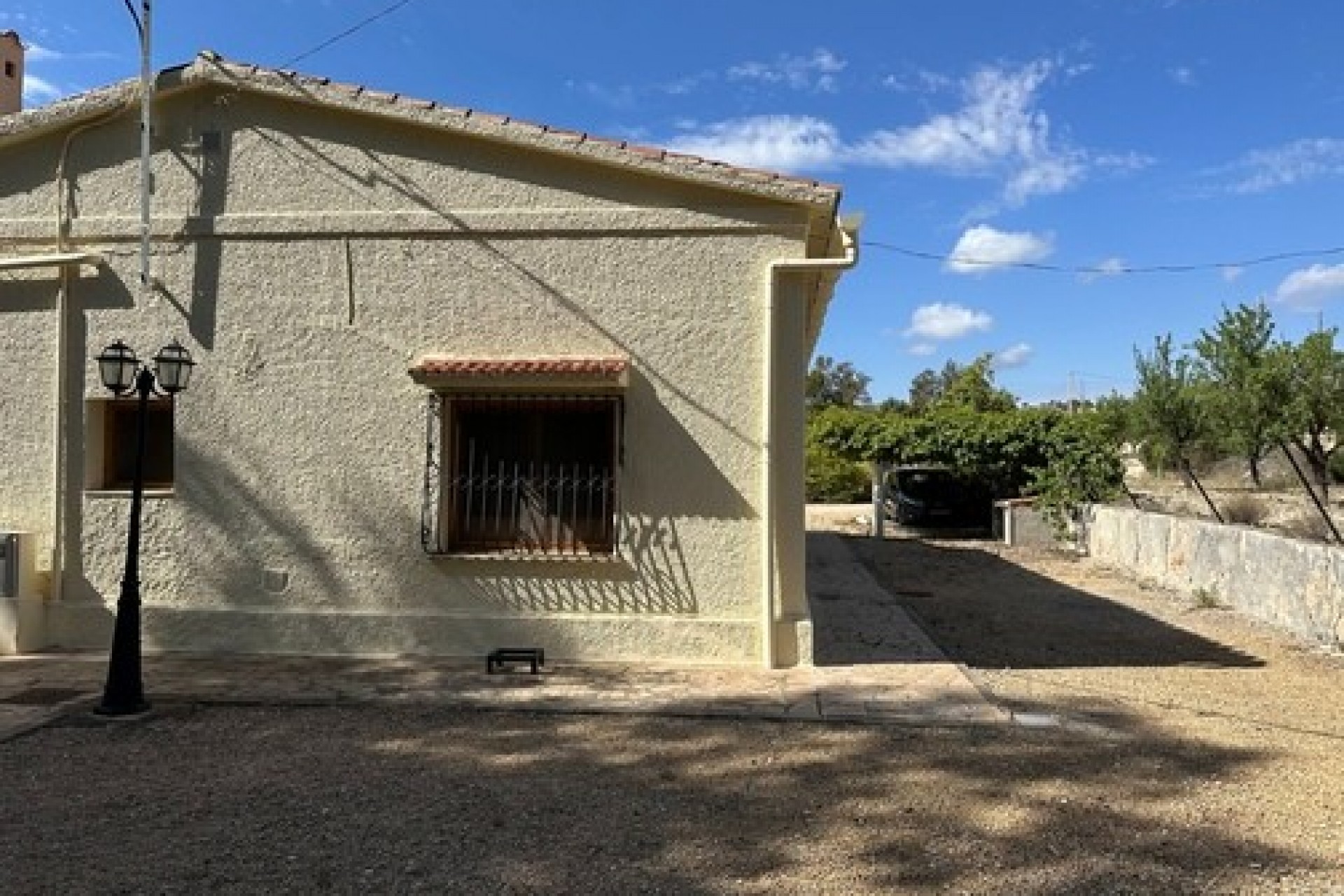 Sale - Finca / Country Property -
Relleu