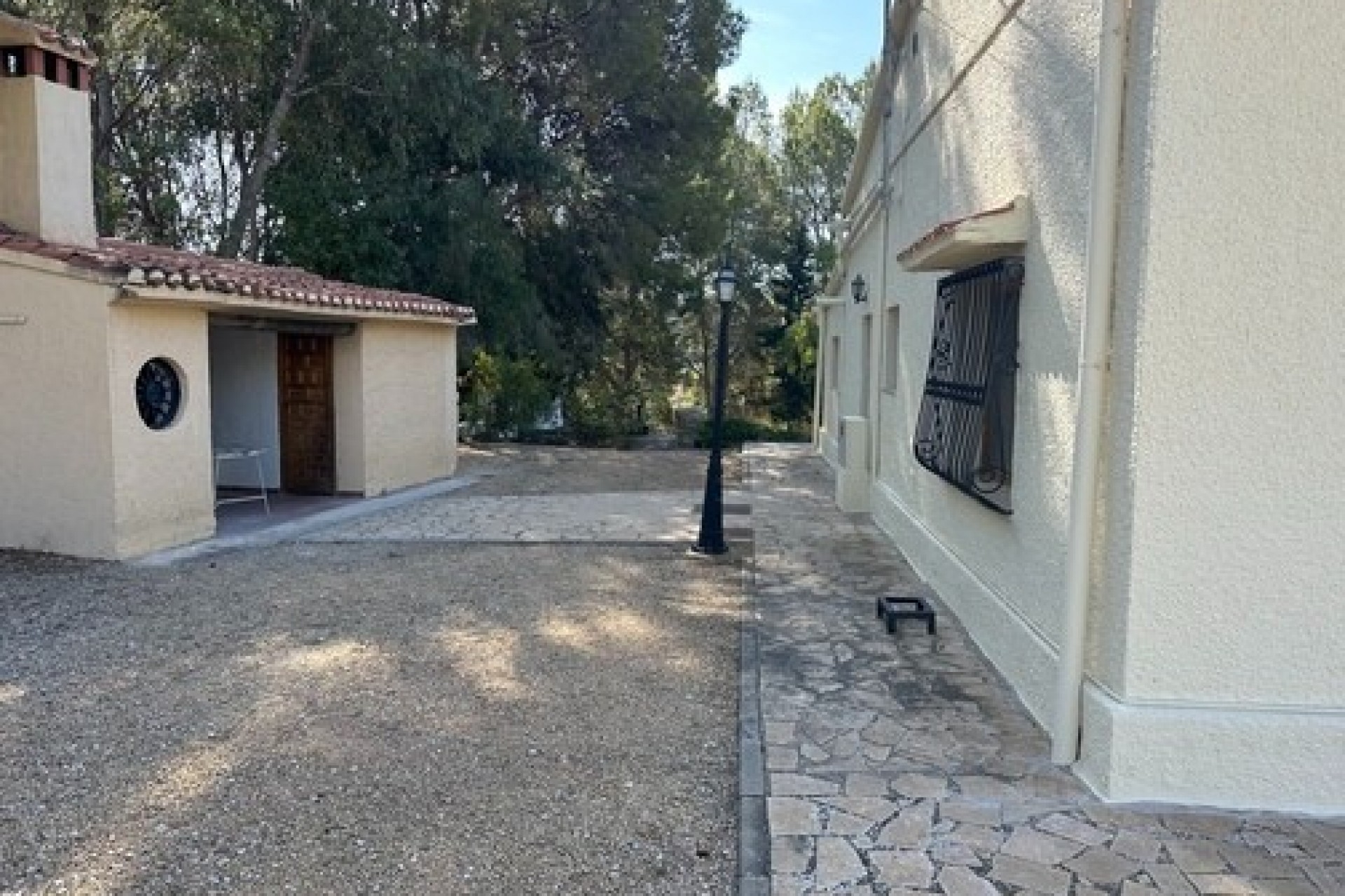 Sale - Finca / Country Property -
Relleu