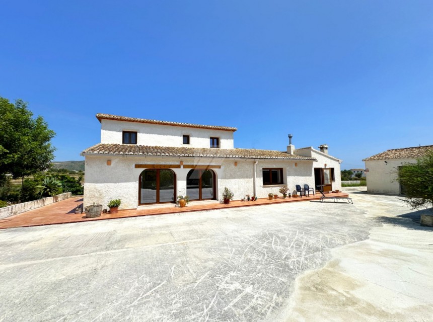 Sale - Finca / Country Property -
Teulada - Asmatar