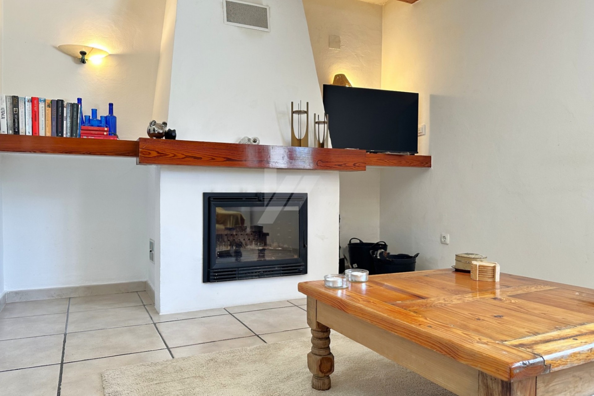 Sale - Finca / Country Property -
Teulada - Asmatar