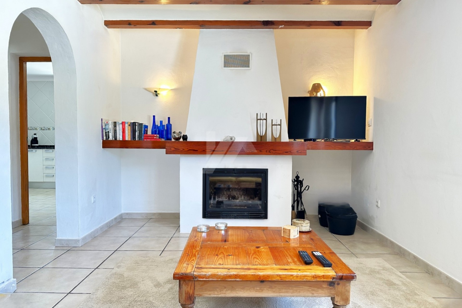 Sale - Finca / Country Property -
Teulada - Asmatar