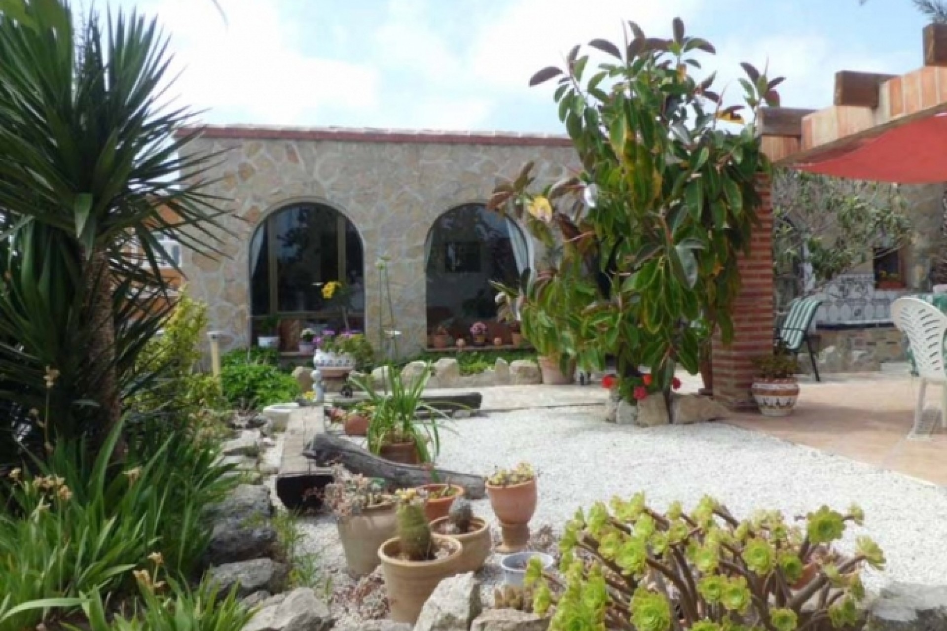 Sale - Finca / Country Property -
Teulada