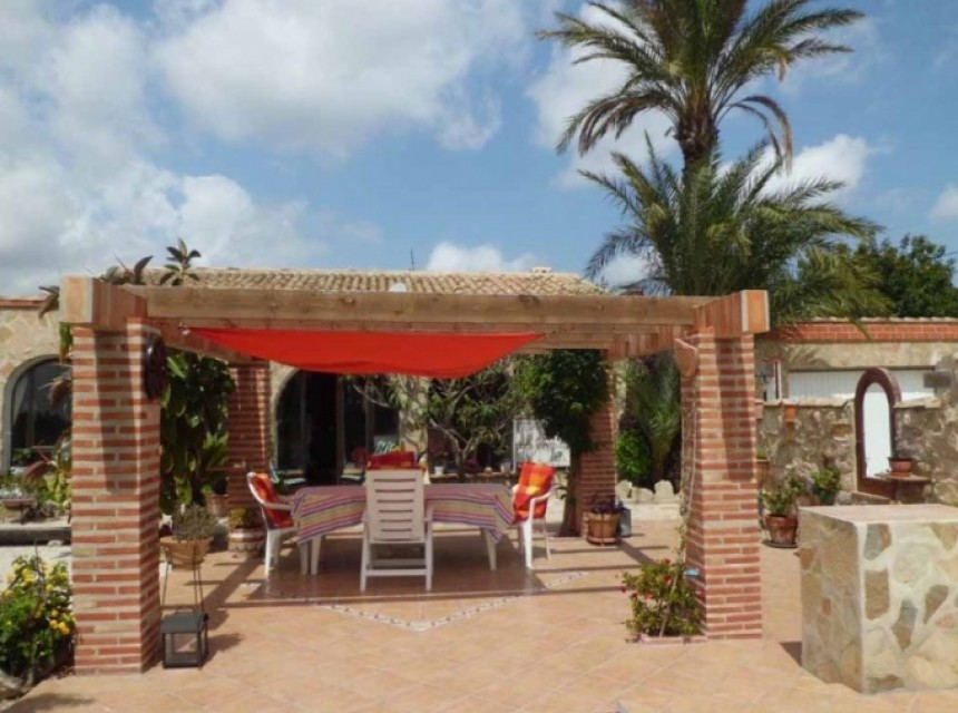 Sale - Finca / Country Property -
Teulada