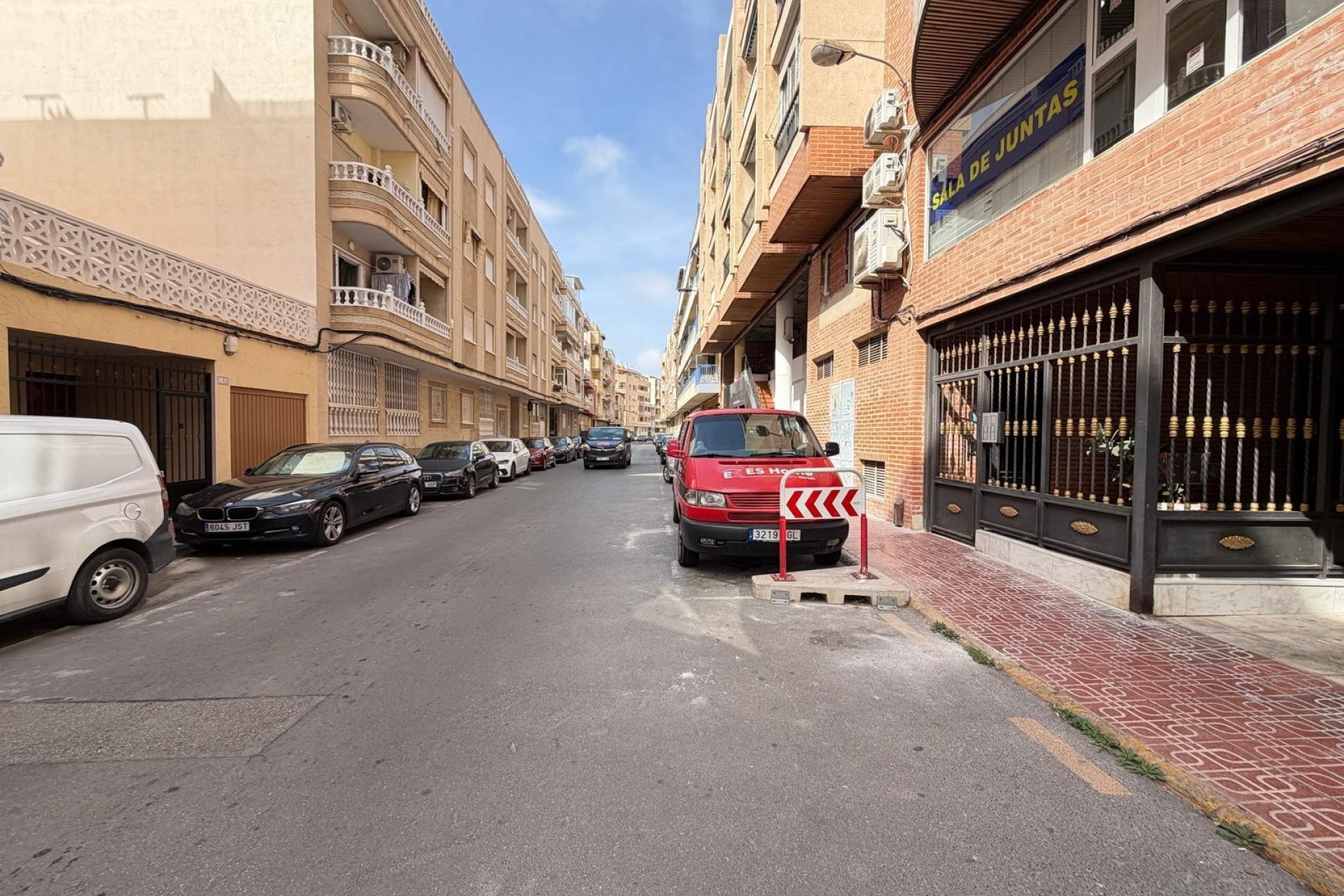 Sale - Garaje -
Torrevieja - Playa del cura