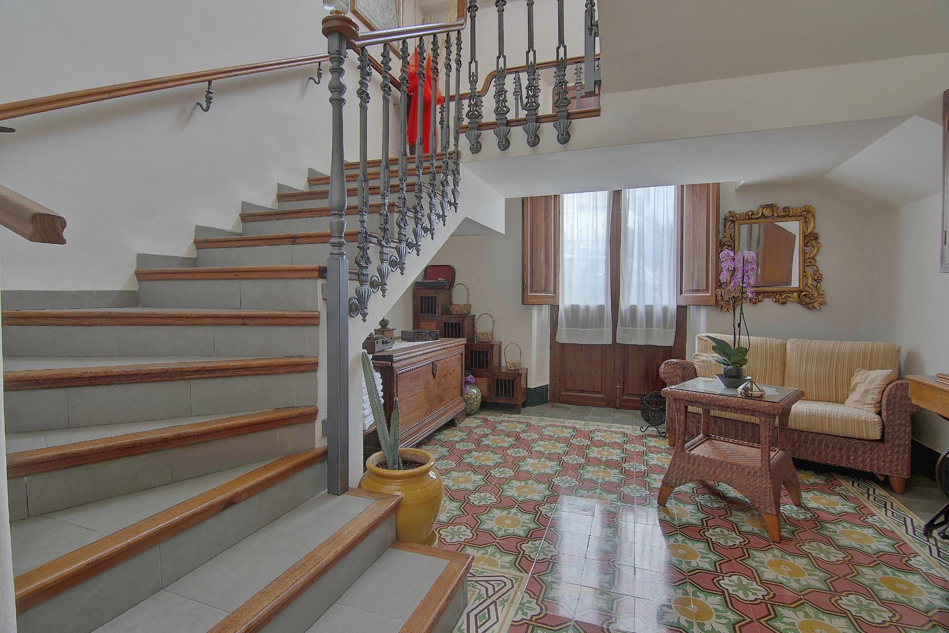 Sale - Hotel -
Parcent - Centro