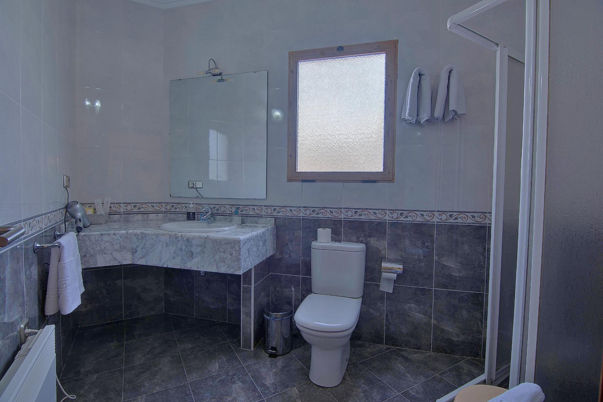 Sale - Hotel -
Parcent - Centro