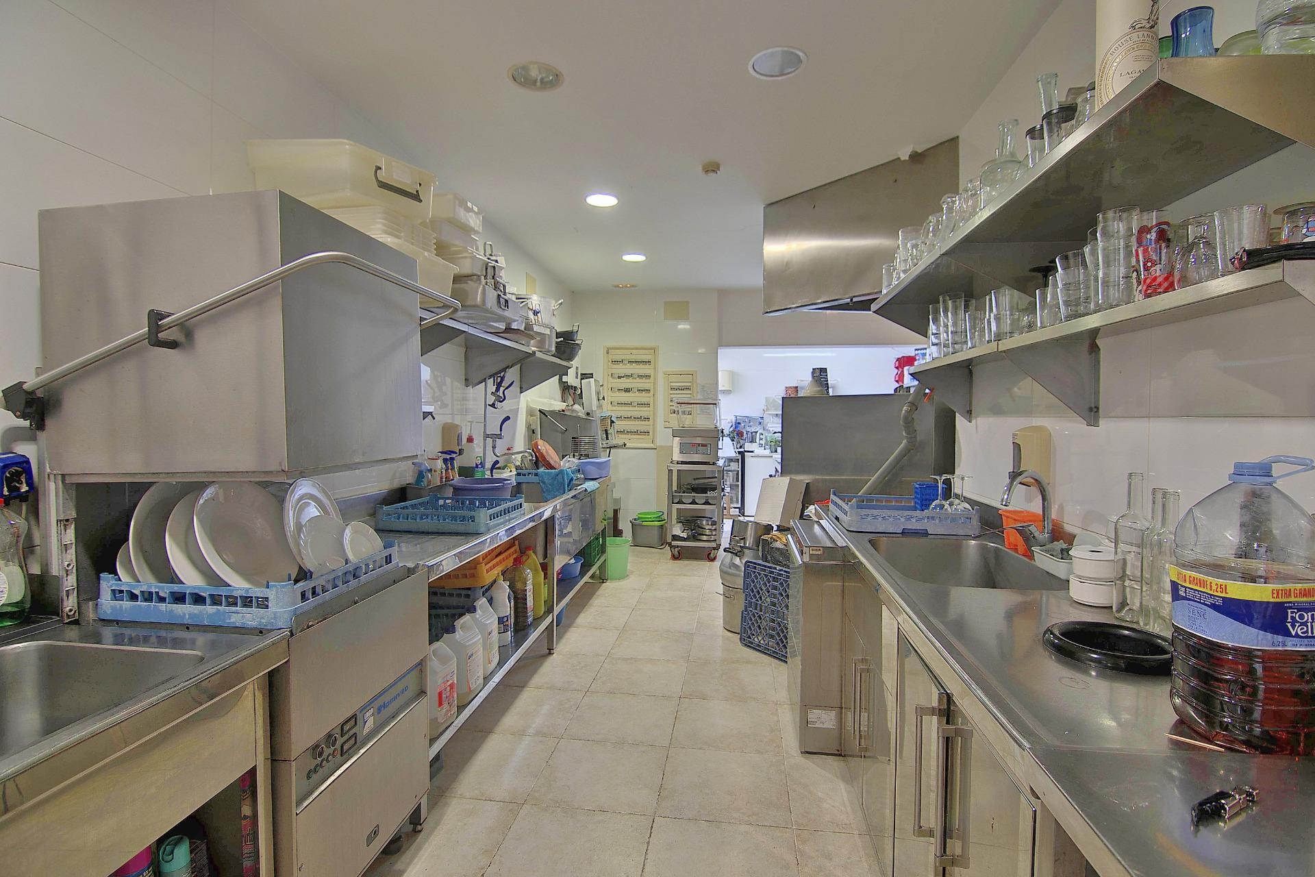 Sale - Hotel -
Parcent - Centro