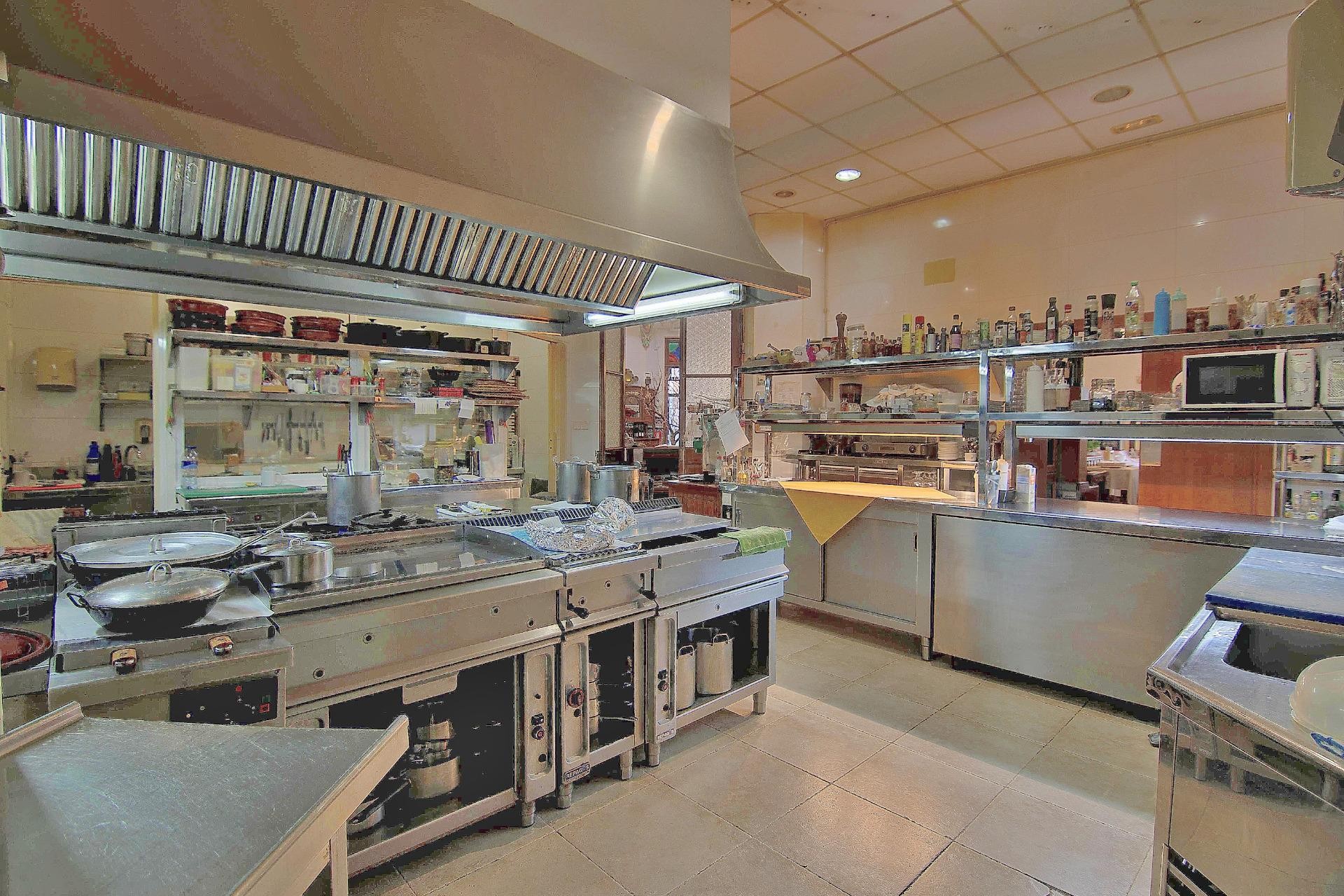 Sale - Hotel -
Parcent - Centro