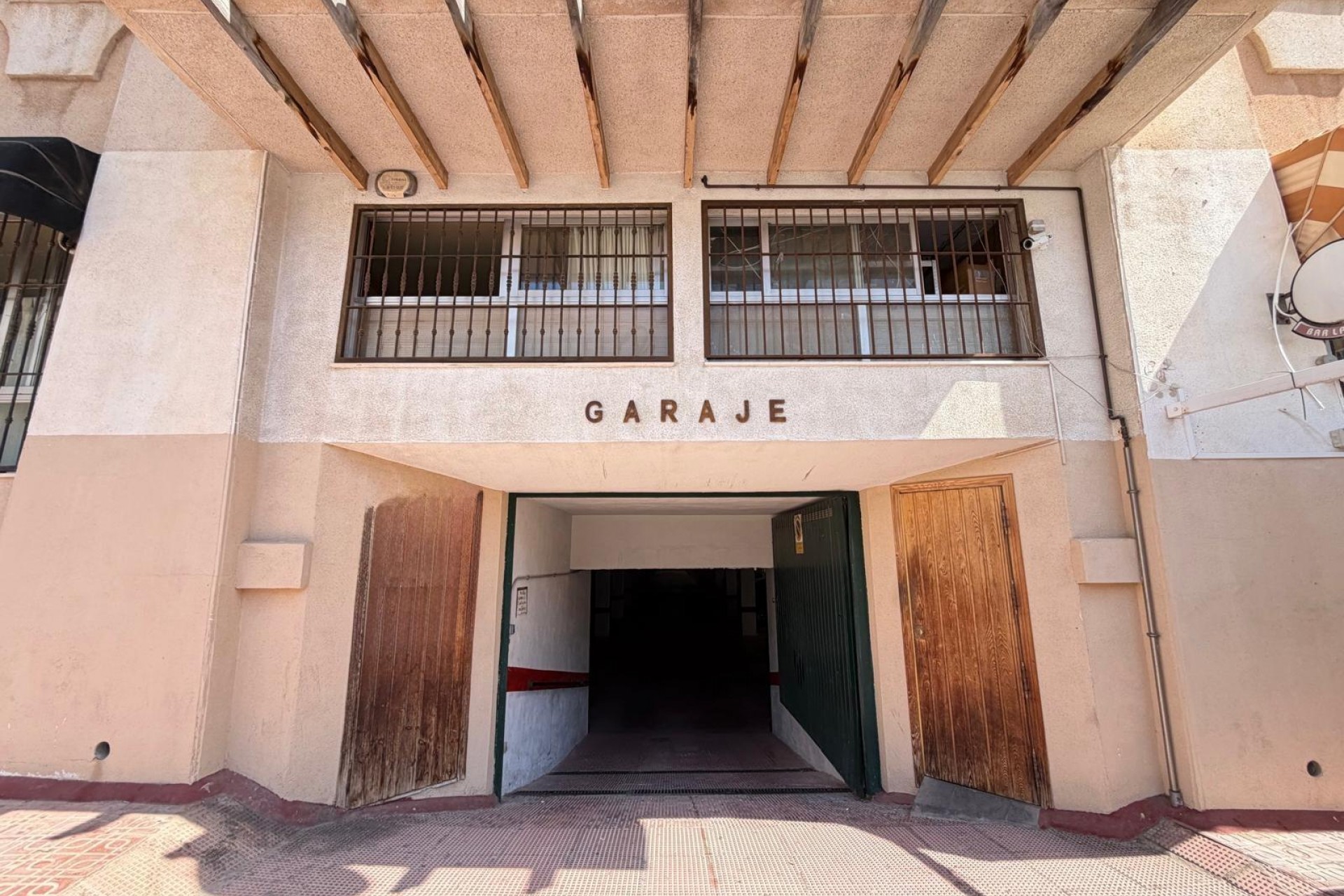 Sale - Local comercial -
Torrevieja - Estacion de autobuses