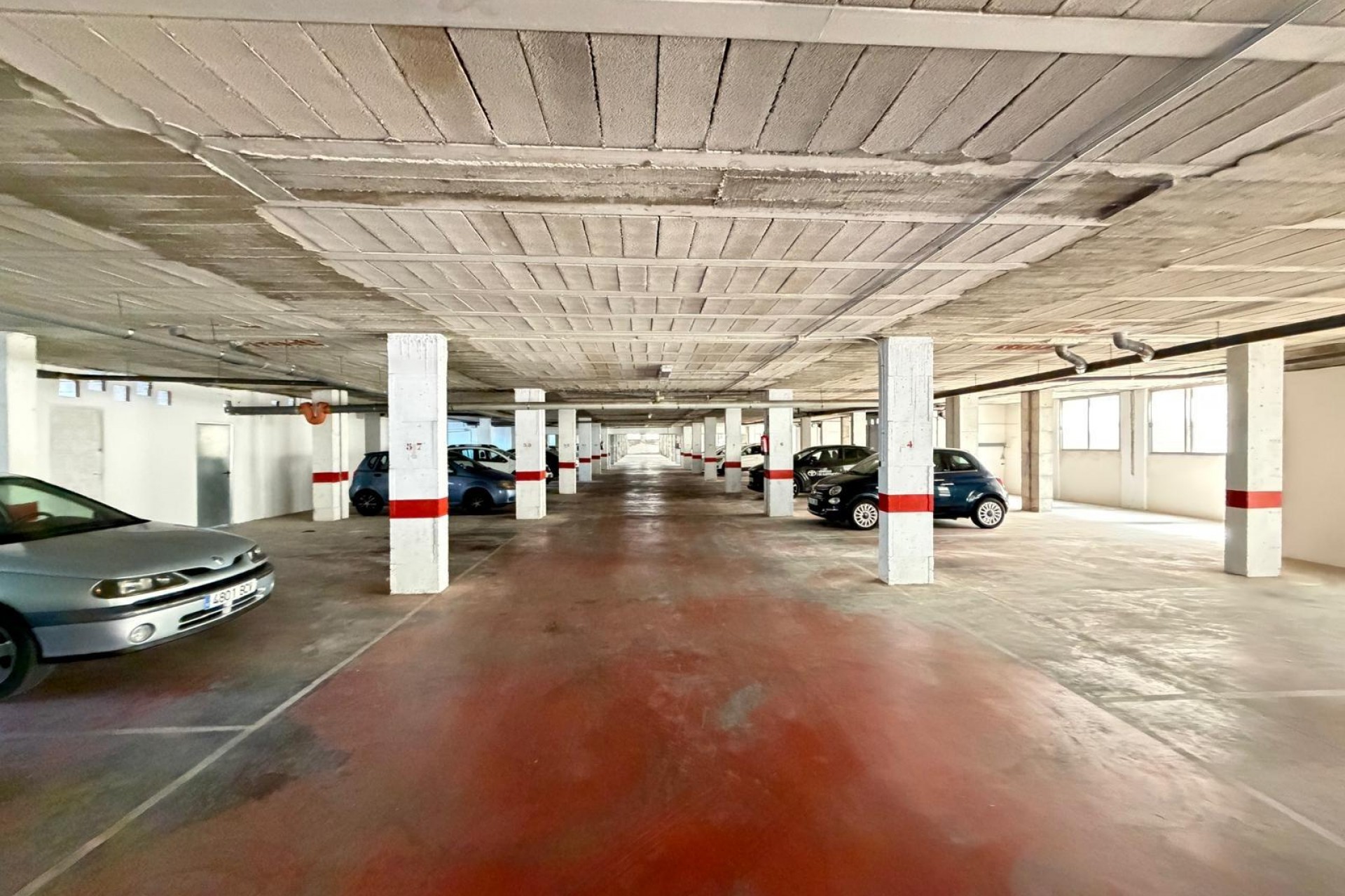 Sale - Local comercial -
Torrevieja - Estacion de autobuses