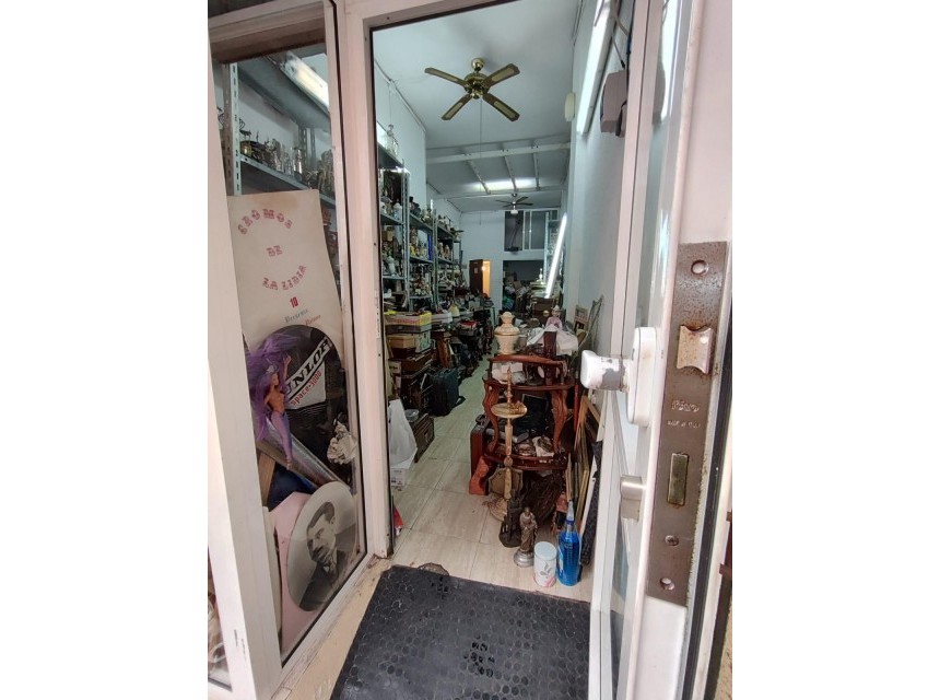 Sale - Local comercial -
Torrevieja - Habaneras
