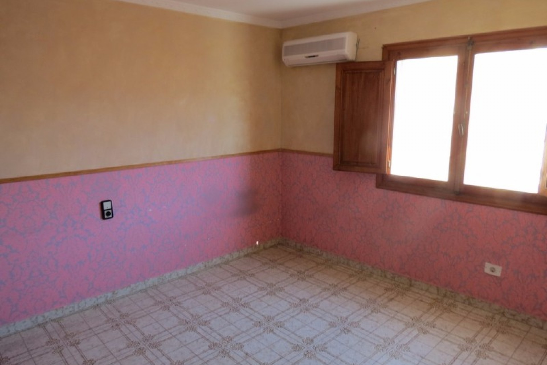 Sale - Local Commercial -
Calpe