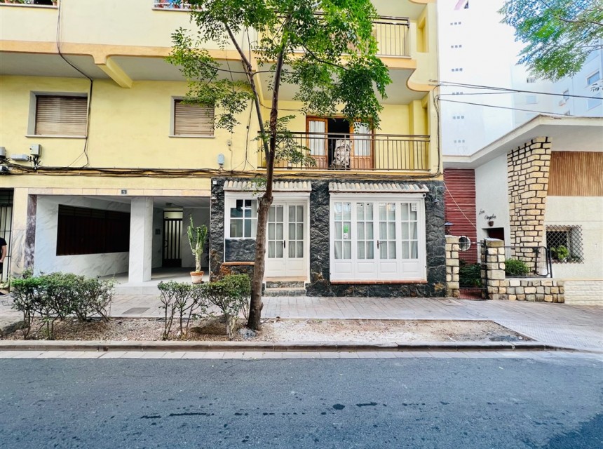 Sale - Local Commercial -
Calpe