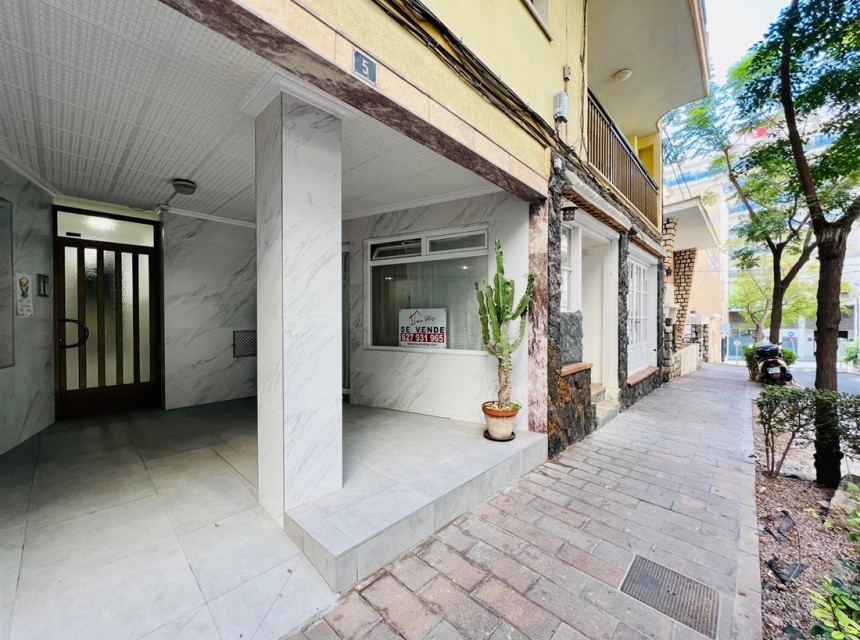 Sale - Local Commercial -
Calpe