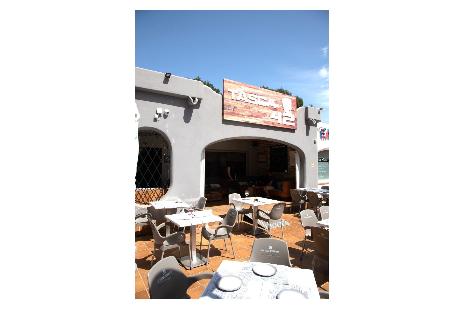 Sale - Local Commercial -
Moraira - La Cometa