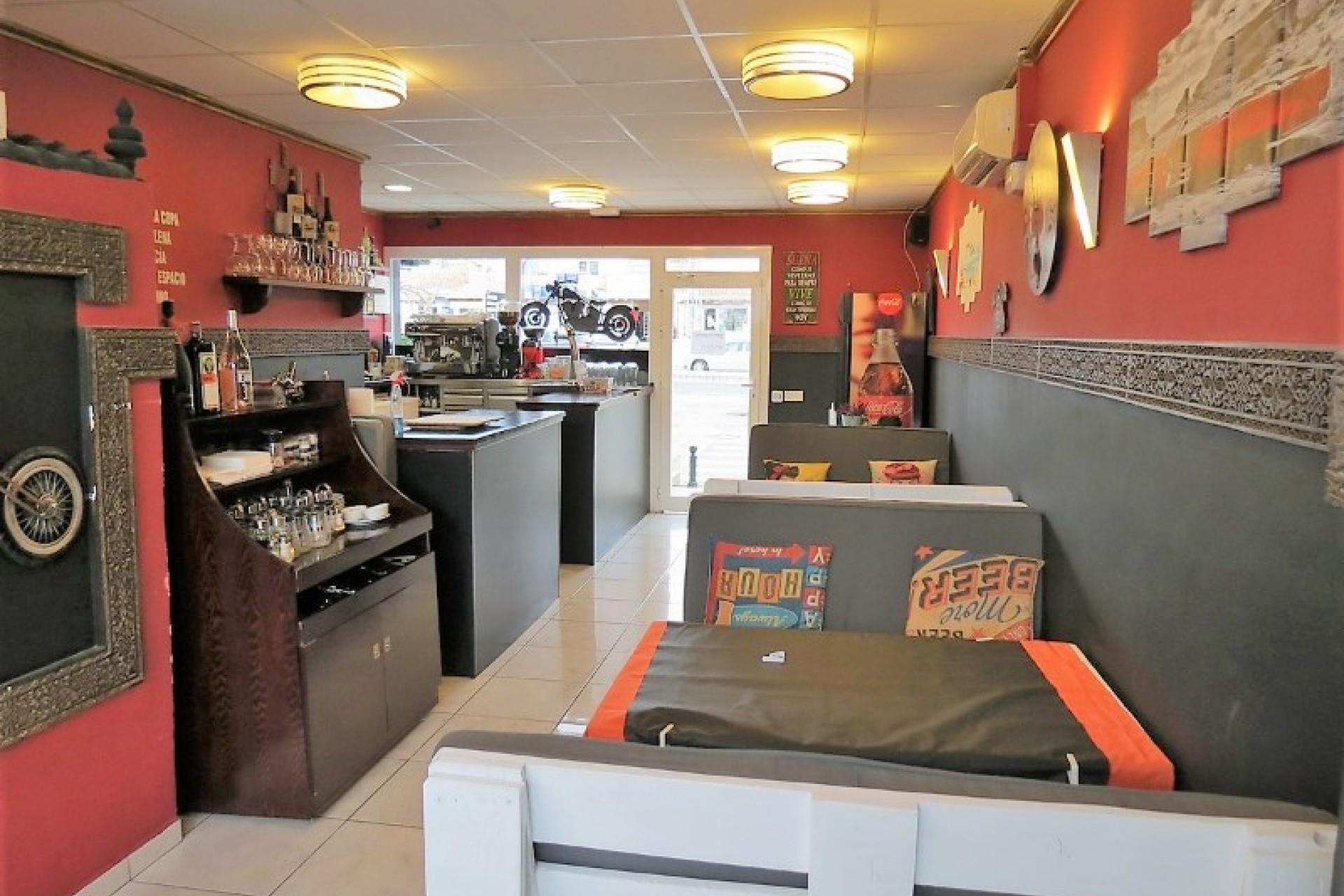 Sale - Local Commercial -
Moraira
