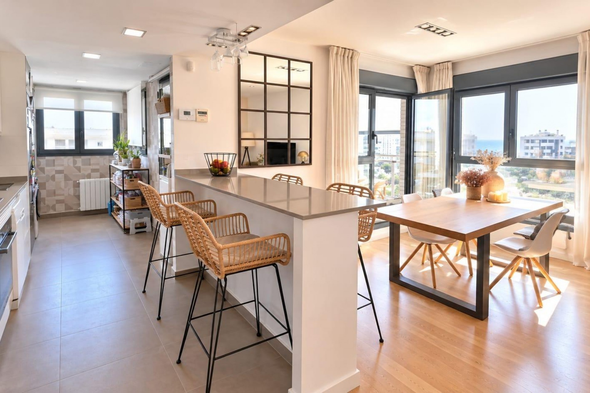 Sale - Piso -
Alicante - PAU 5