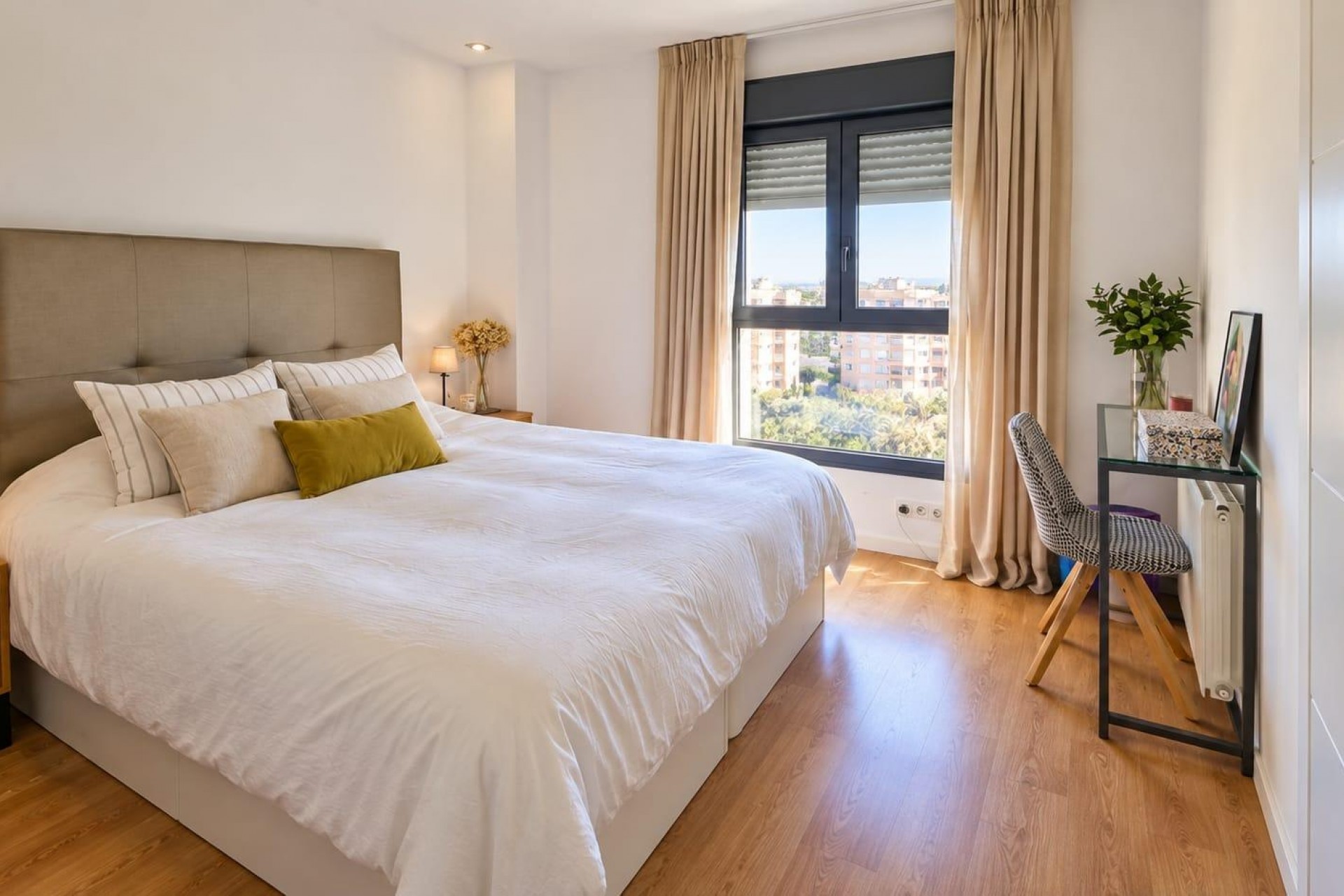 Sale - Piso -
Alicante - PAU 5