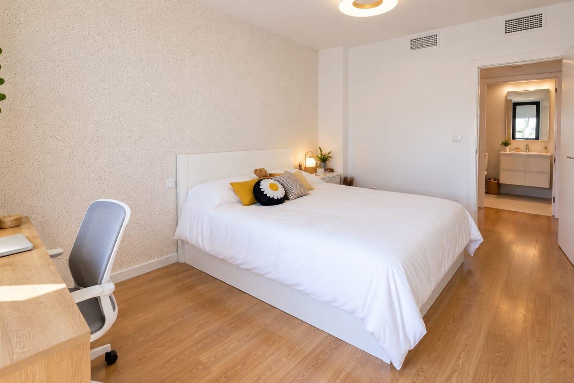 Sale - Piso -
Alicante - PAU 5