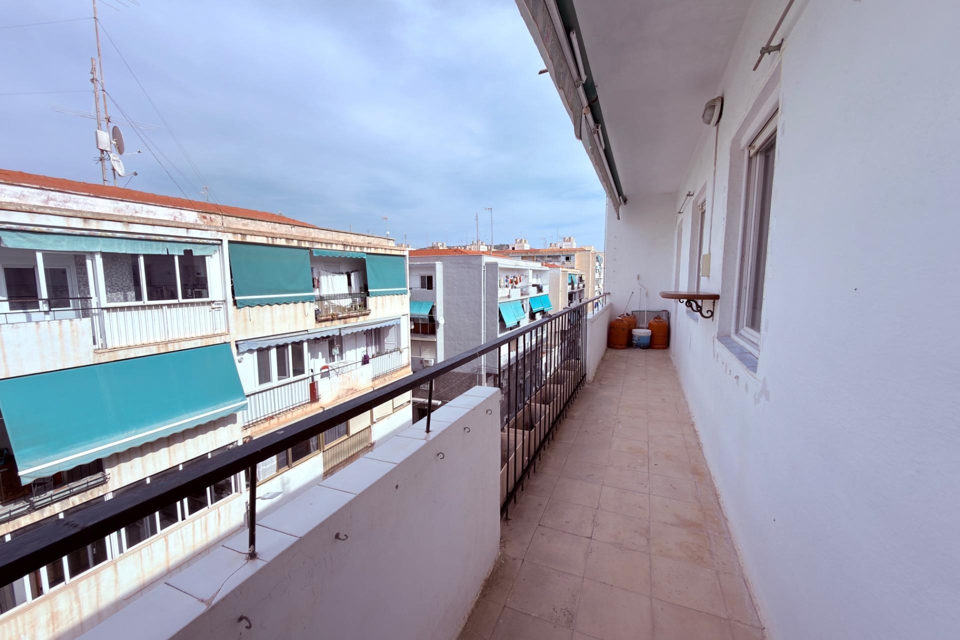Sale - Piso -
Alicante - Pla del bon repos