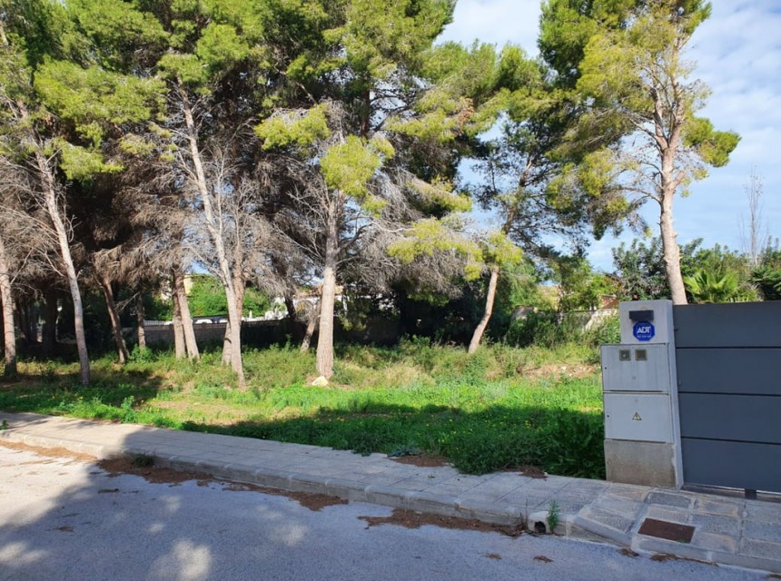 Sale - Plot/Land -
Moraira