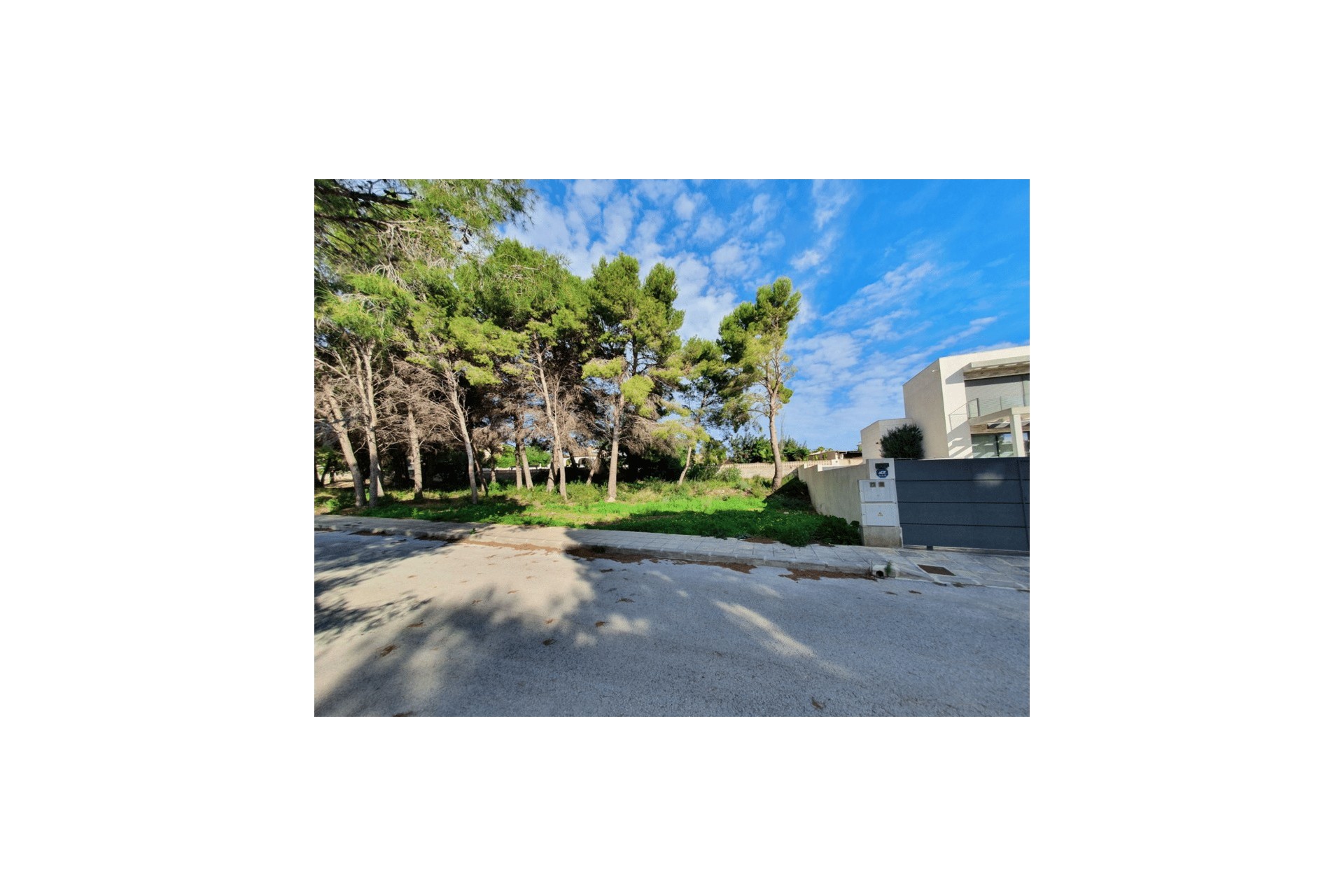 Sale - Plot/Land -
Moraira