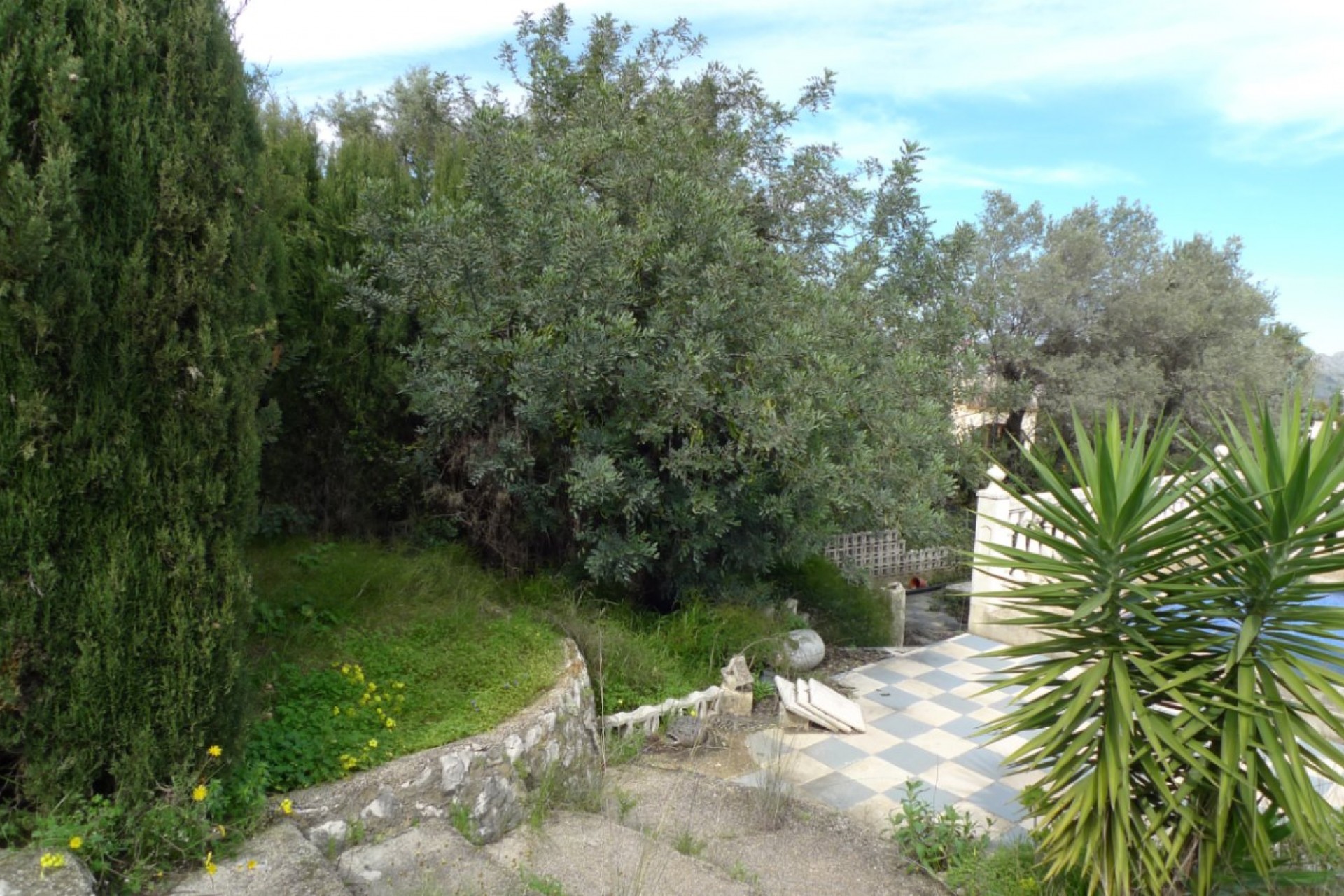 Sale - Plot -
Orba