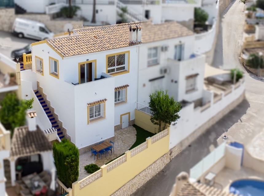 Sale - Semi Detached Villa -
Benitachell