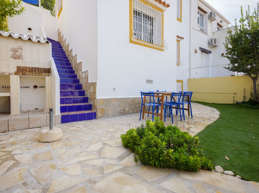 Sale - Semi Detached Villa -
Benitachell