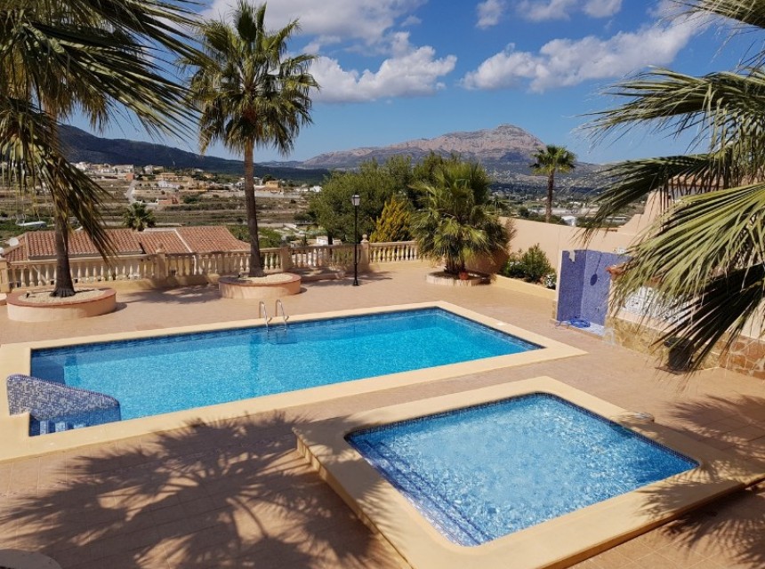 Sale - Semi Detached Villa -
Benitachell