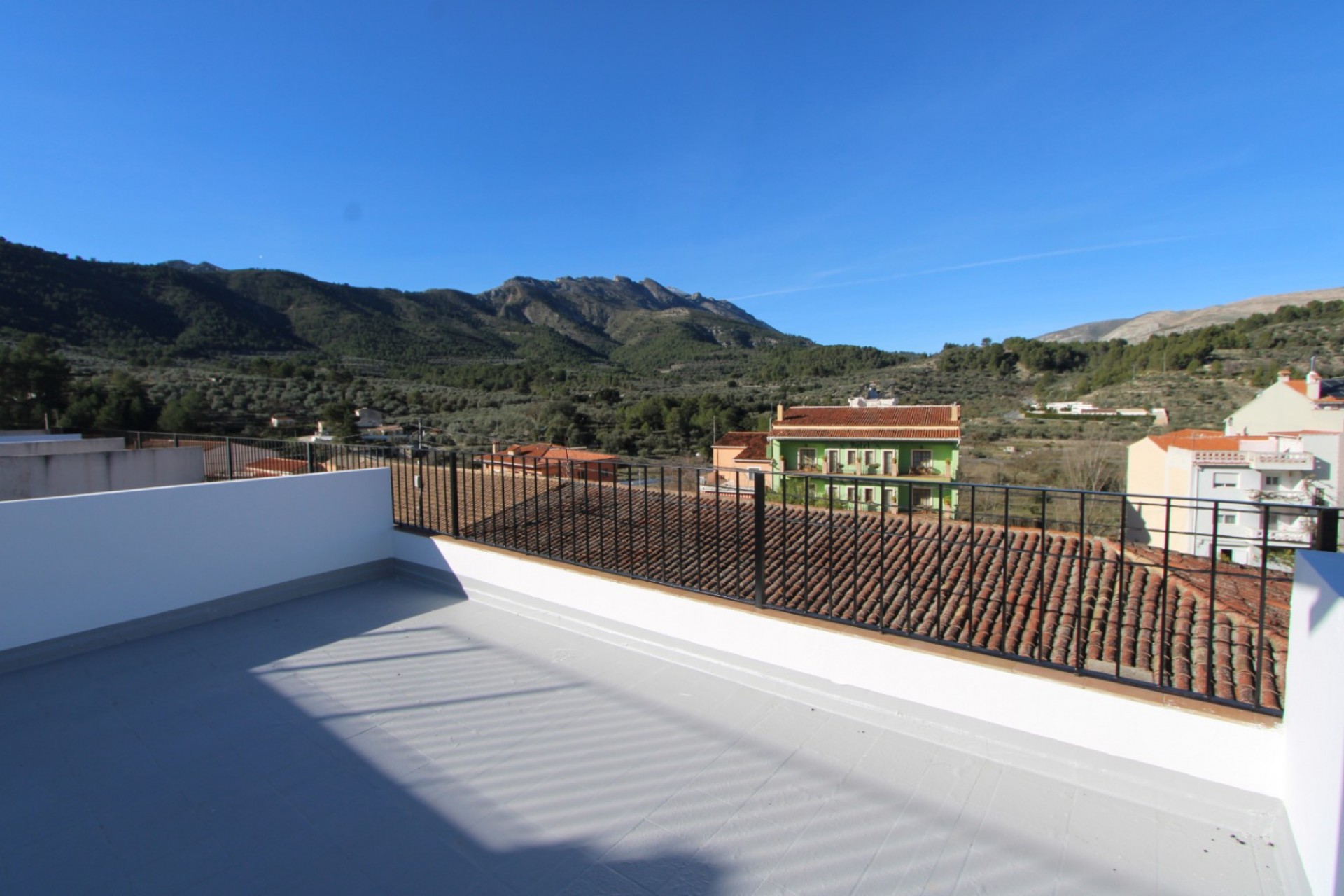 Sale - Terraced house -
Castell de Castells