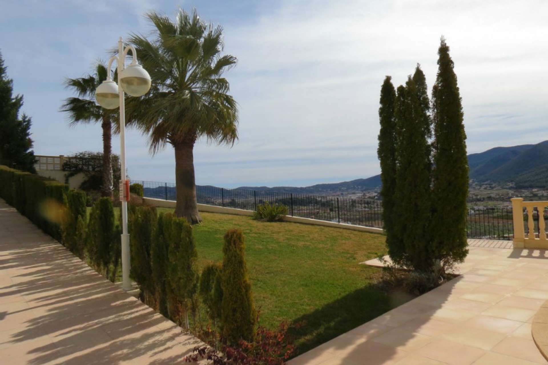 Sale - Townhouse -
Jalon