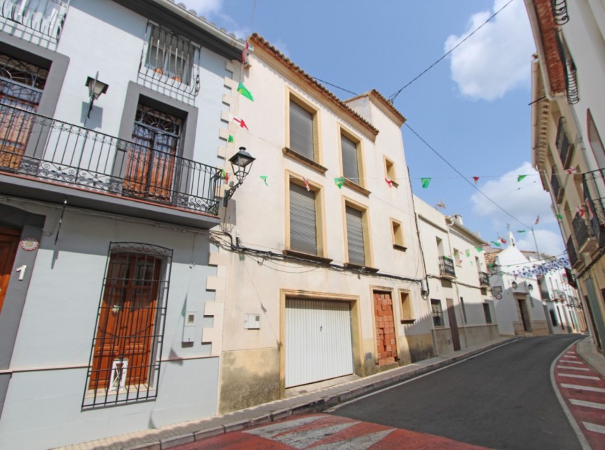 Sale - Townhouse -
Murla