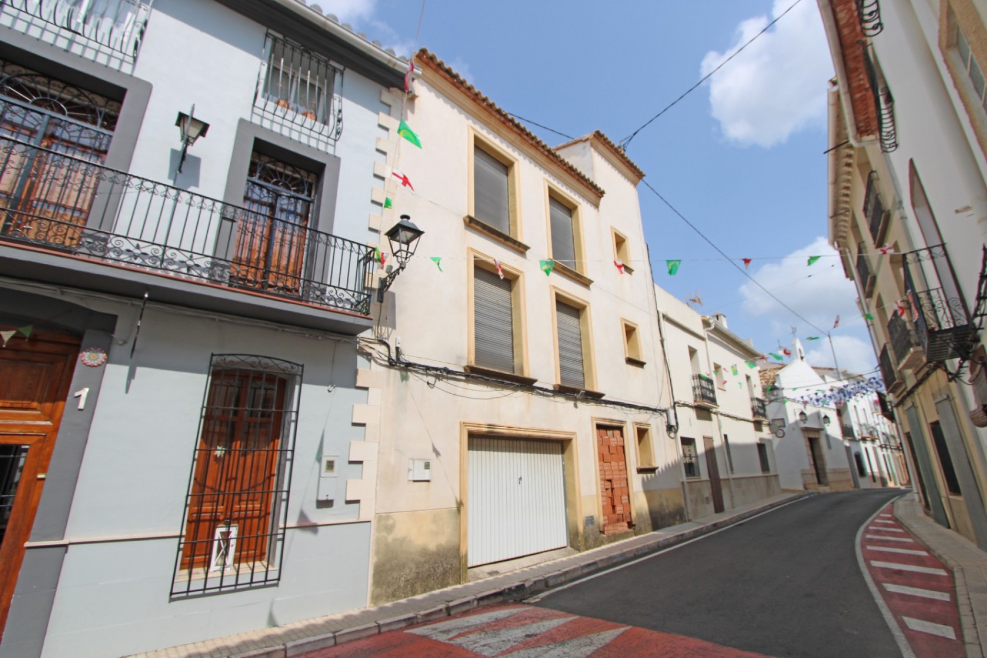 Sale - Townhouse -
Murla