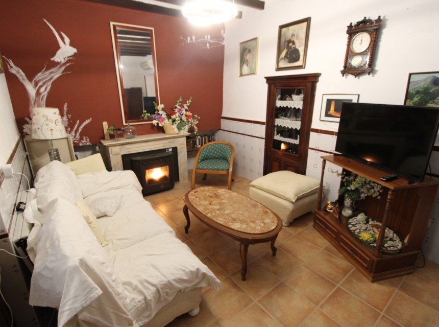 Sale - Townhouse -
Orba