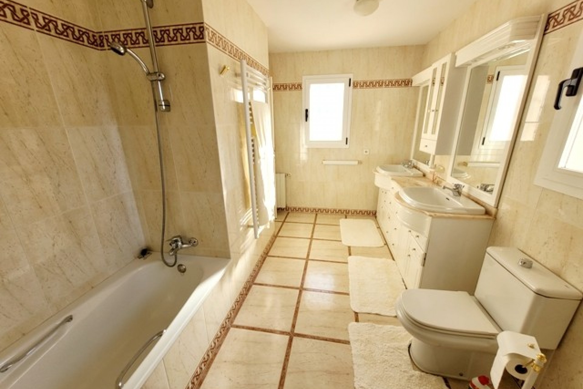 Sale - Villa -
Alfaz del Pi - Albir