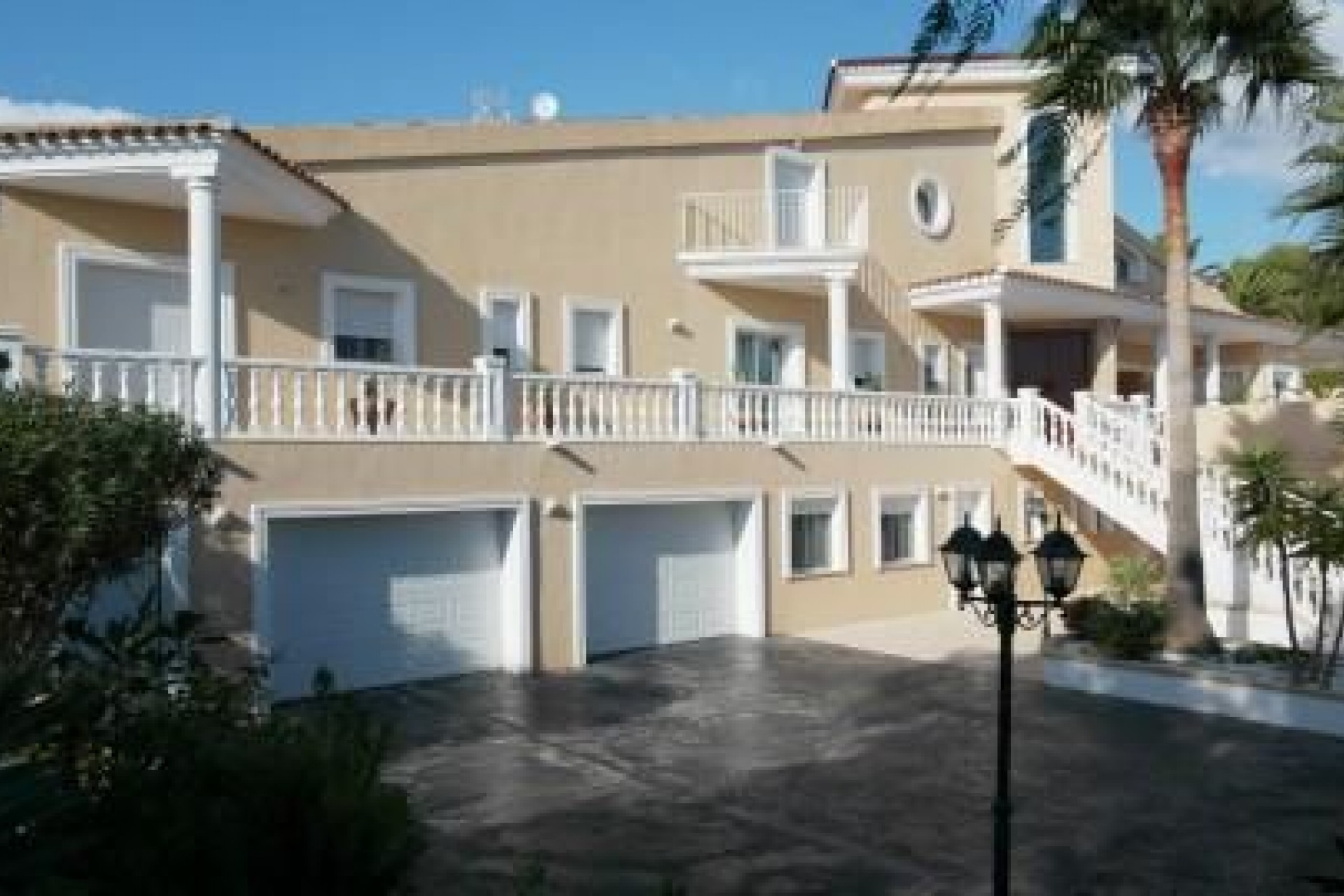 Sale - Villa -
Alfaz del Pi