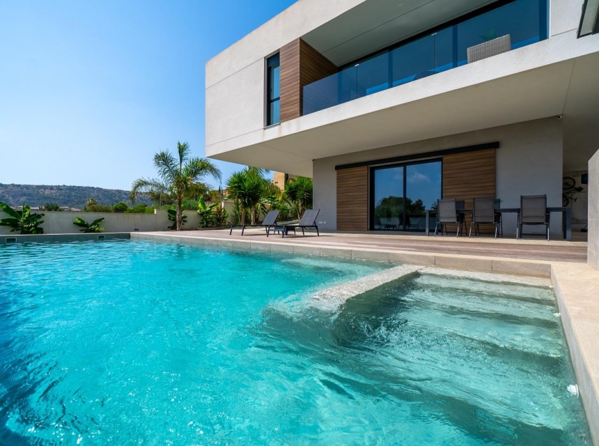 Sale - Villa -
Alicante - Vistahermosa